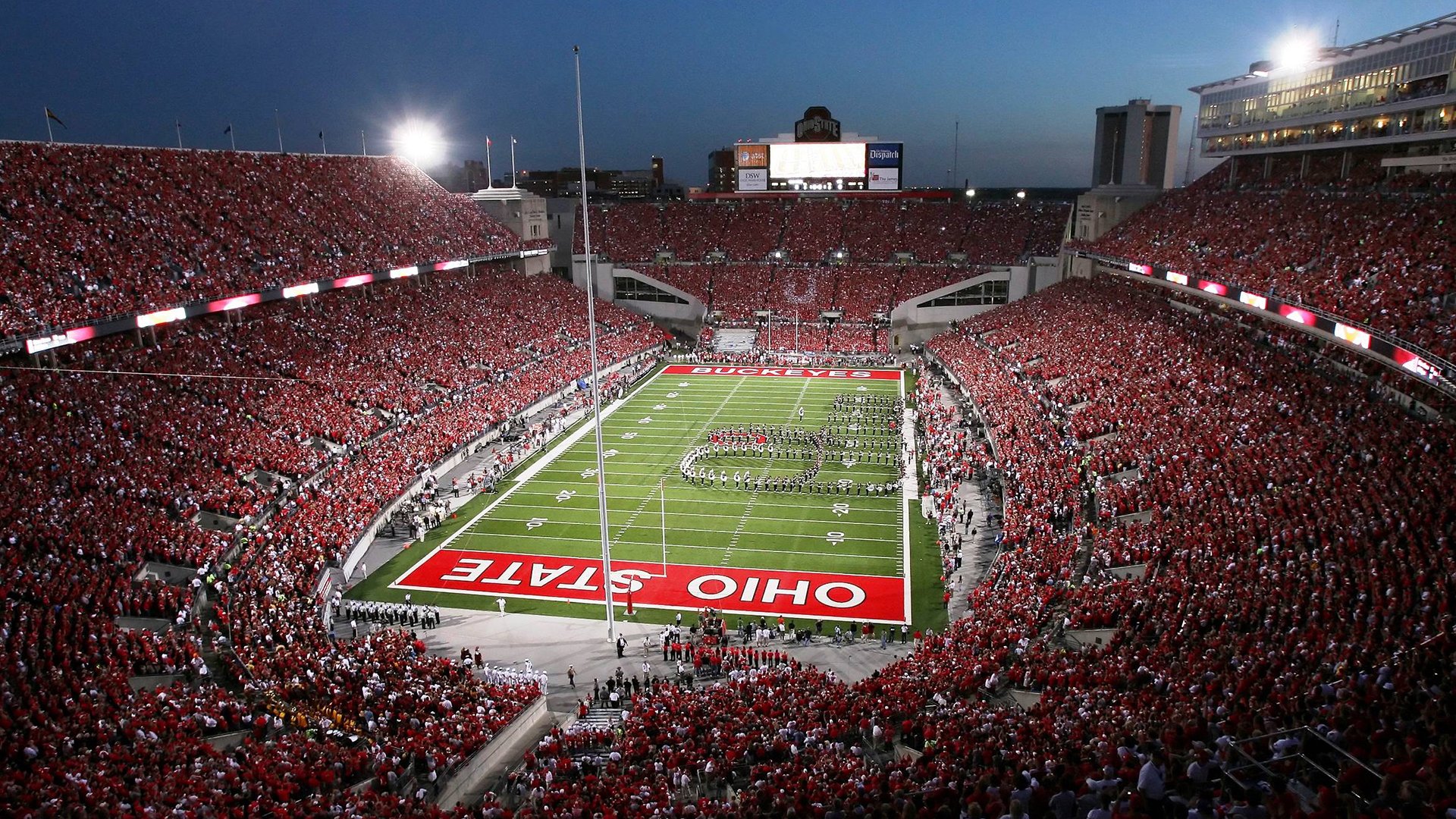 美国选手节奏爆发点提前至第75米，美国选手比叉