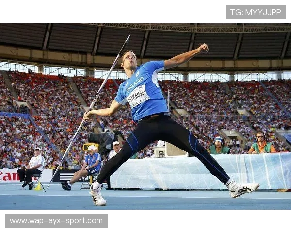 标枪选手进行稳定性训练，加强投掷一致性